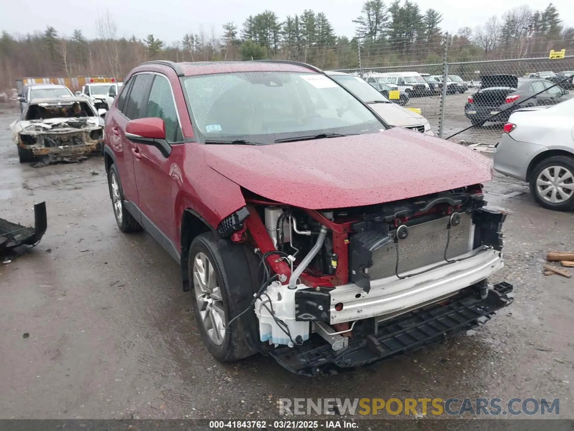 1 Photograph of a damaged car 2T3A1RFV2MW224803 TOYOTA RAV4 2021