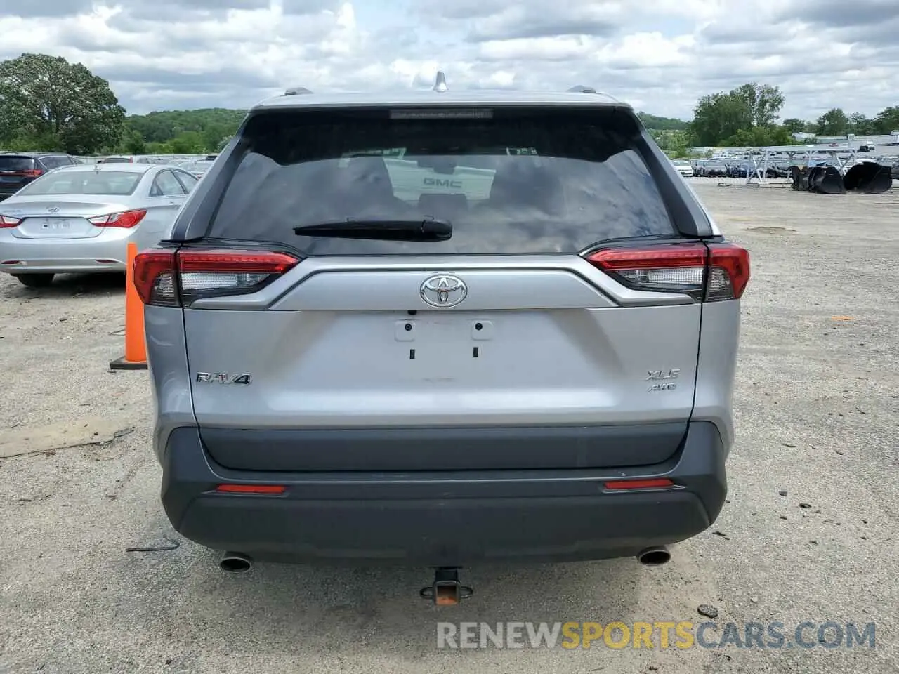 6 Фотография поврежденного автомобиля 2T3A1RFV3MC187245 TOYOTA RAV4 2021
