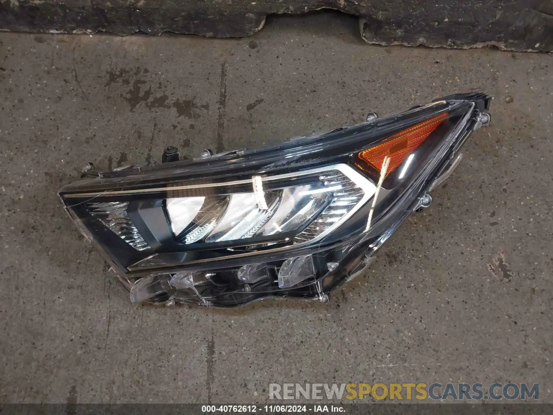 12 Photograph of a damaged car 2T3A1RFV4MW163258 TOYOTA RAV4 2021