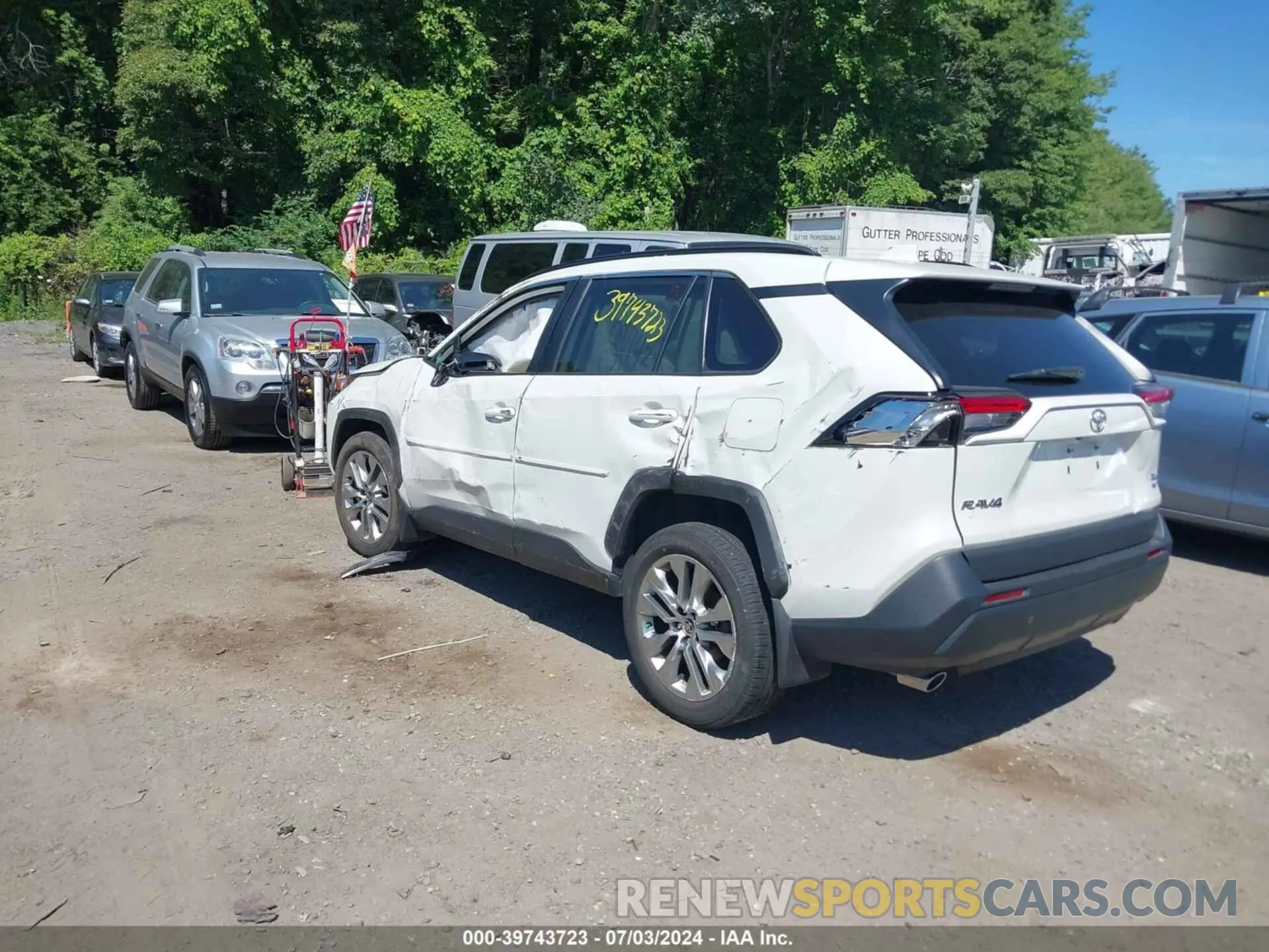 3 Фотография поврежденного автомобиля 2T3A1RFV4MW194168 TOYOTA RAV4 2021
