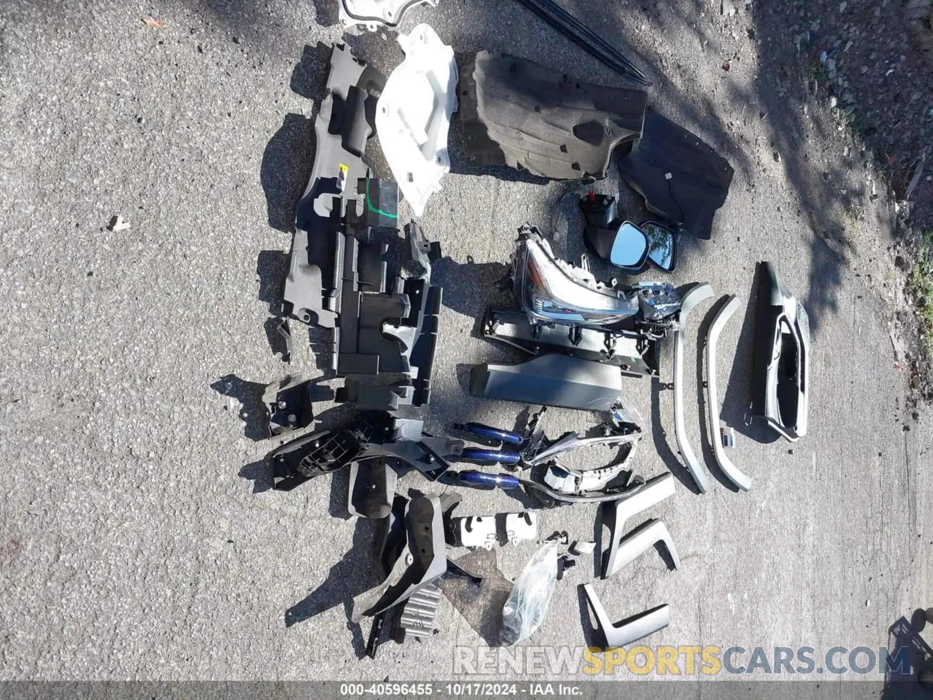 18 Photograph of a damaged car 2T3A1RFV4MW208229 TOYOTA RAV4 2021