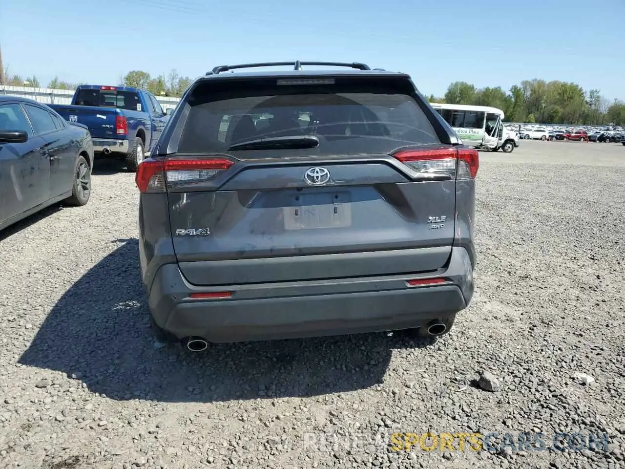 6 Фотография поврежденного автомобиля 2T3A1RFV6MC237247 TOYOTA RAV4 2021