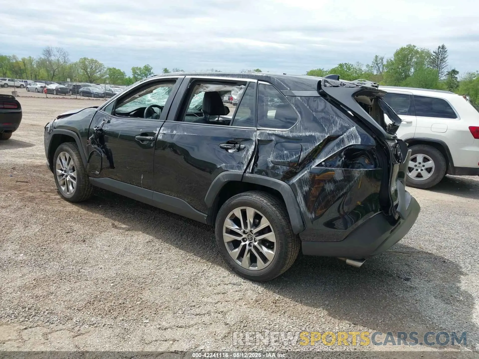 3 Фотография поврежденного автомобиля 2T3A1RFV7MC145340 TOYOTA RAV4 2021