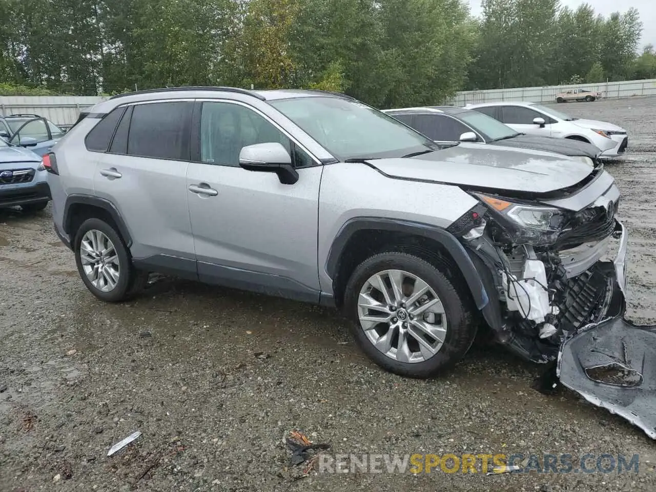 4 Photograph of a damaged car 2T3A1RFV7MC251223 TOYOTA RAV4 2021