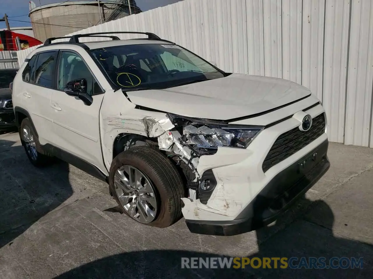 1 Фотография поврежденного автомобиля 2T3A1RFV7MW198988 TOYOTA RAV4 2021