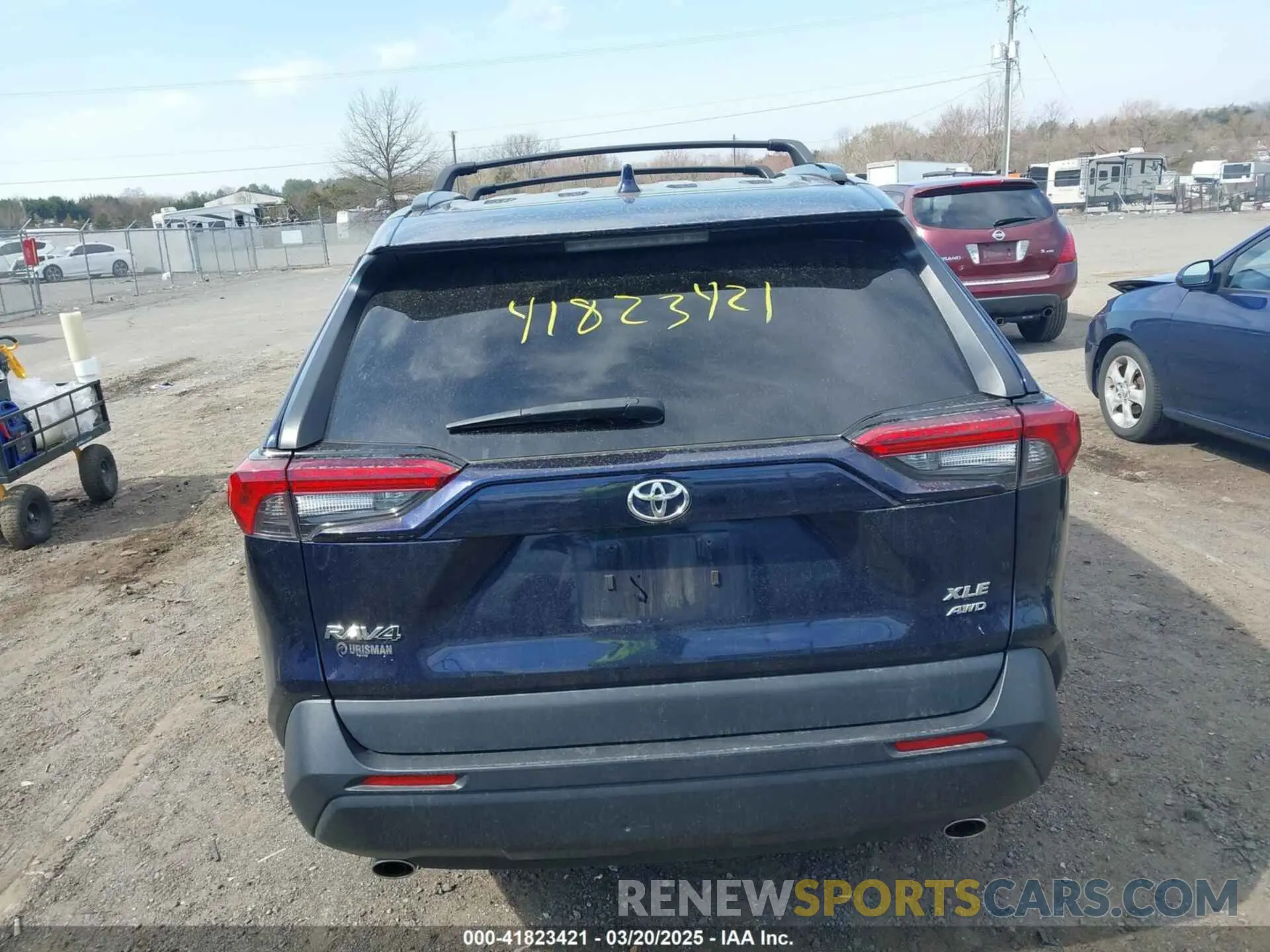 17 Photograph of a damaged car 2T3A1RFV7MW233030 TOYOTA RAV4 2021