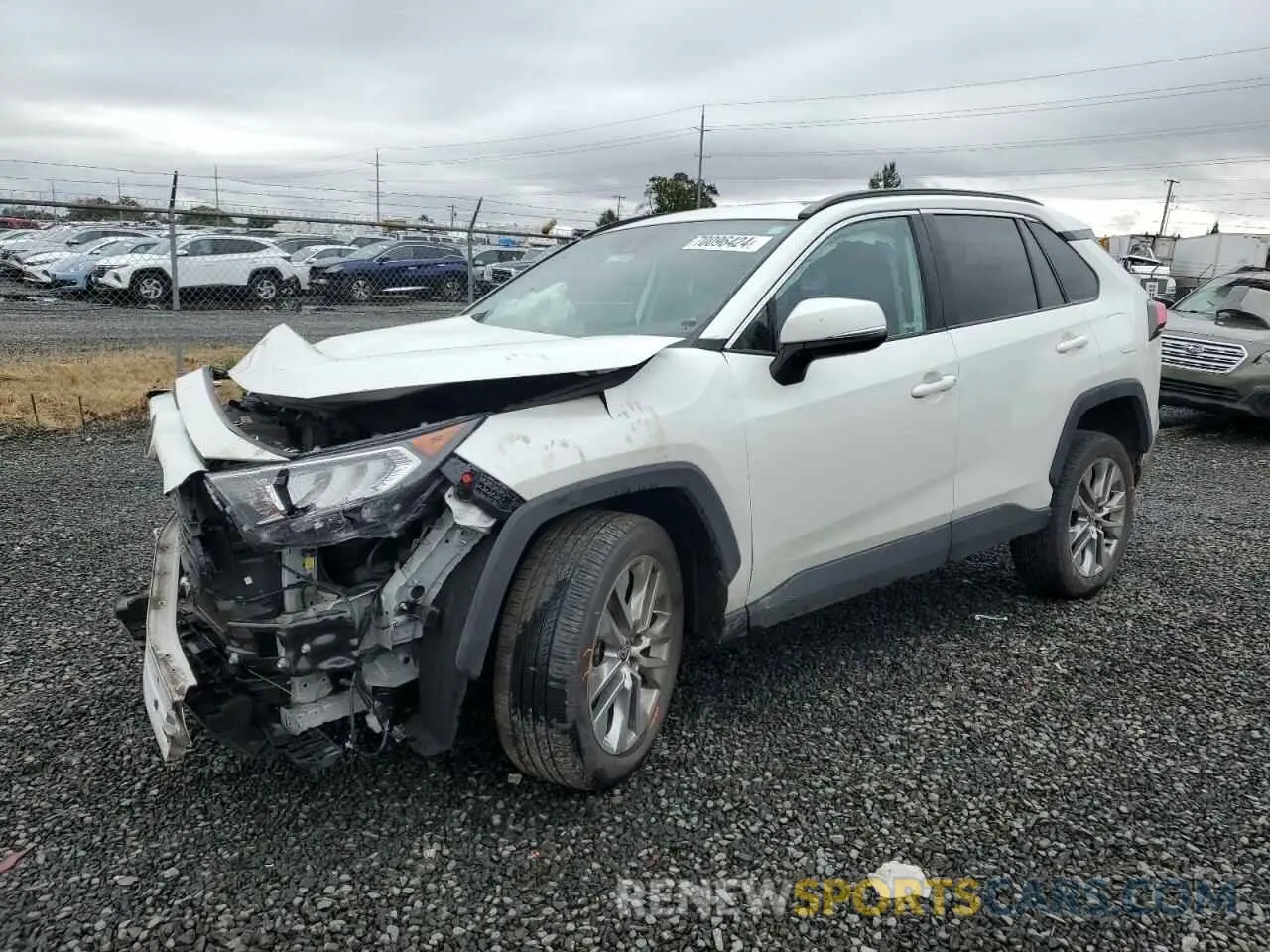 1 Photograph of a damaged car 2T3A1RFV8MW180919 TOYOTA RAV4 2021