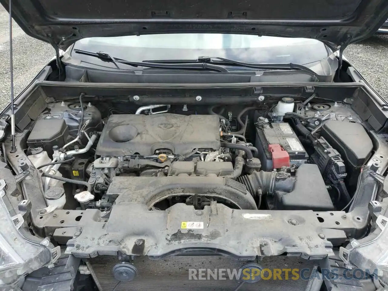 12 Photograph of a damaged car 2T3A1RFV9MC181112 TOYOTA RAV4 2021