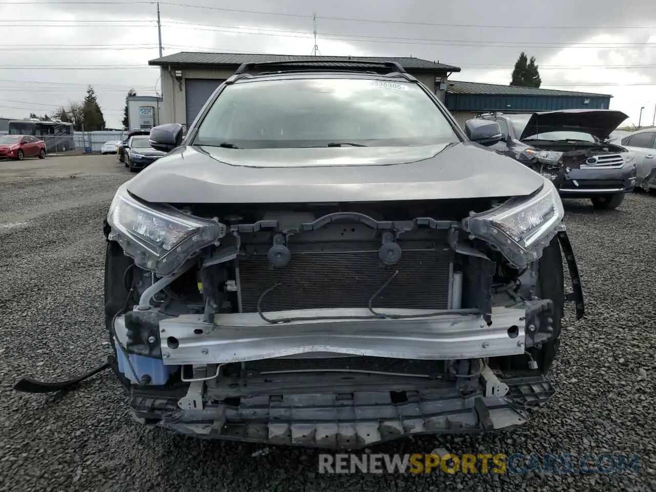 5 Photograph of a damaged car 2T3A1RFV9MC181112 TOYOTA RAV4 2021