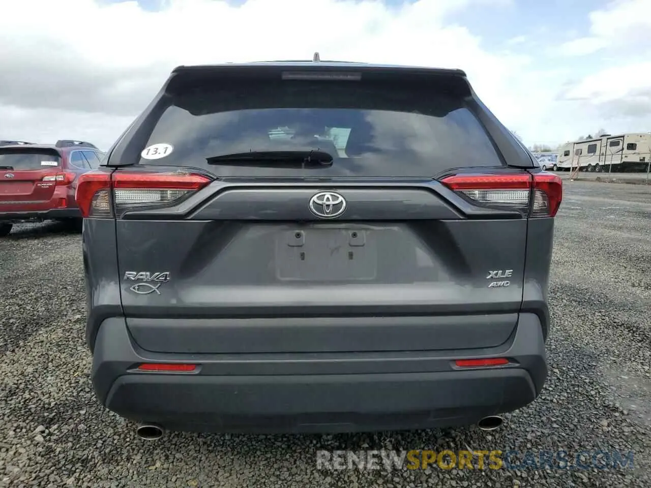 6 Photograph of a damaged car 2T3A1RFV9MC181112 TOYOTA RAV4 2021
