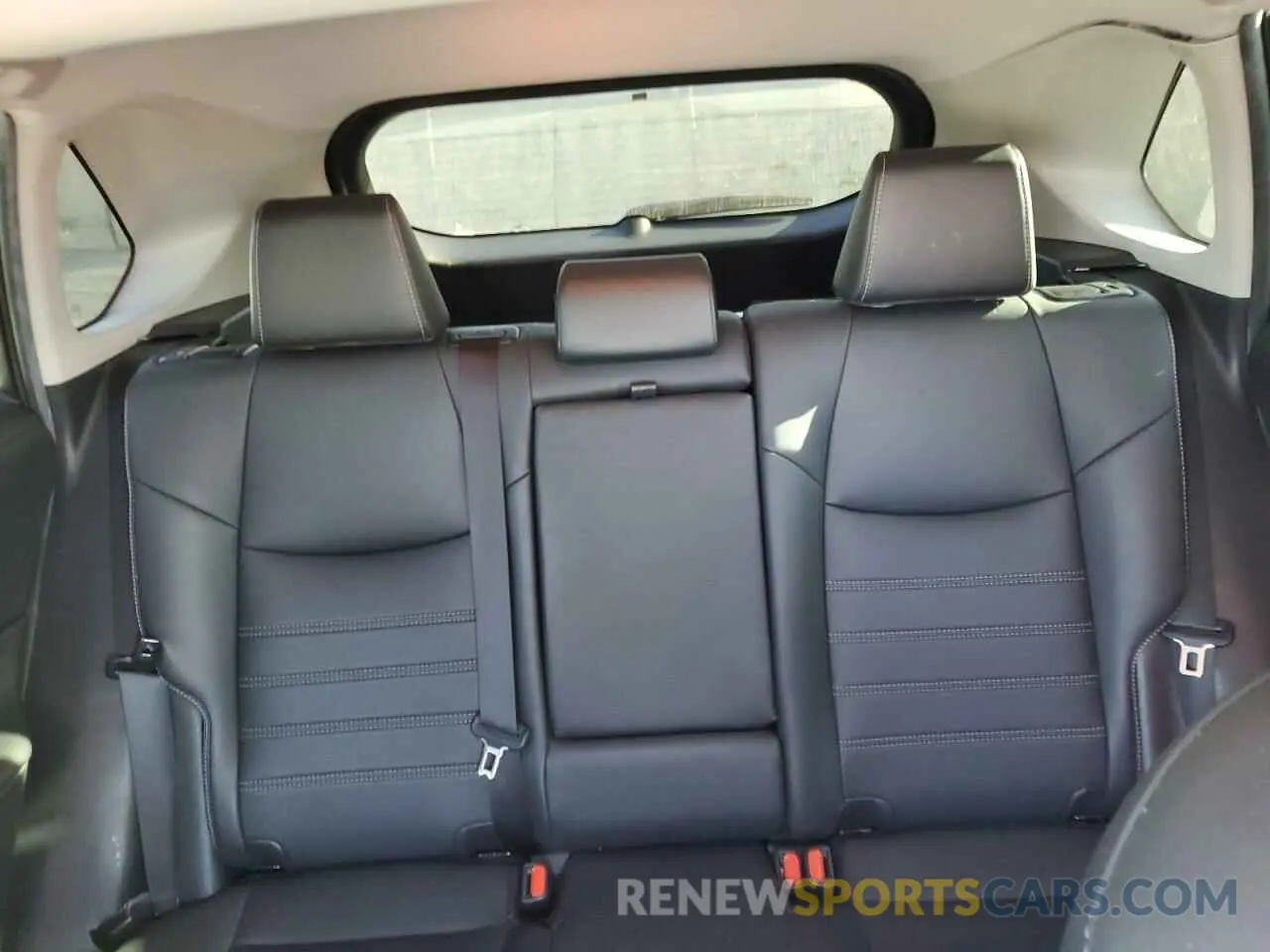 10 Фотография поврежденного автомобиля 2T3A1RFV9MC192594 TOYOTA RAV4 2021