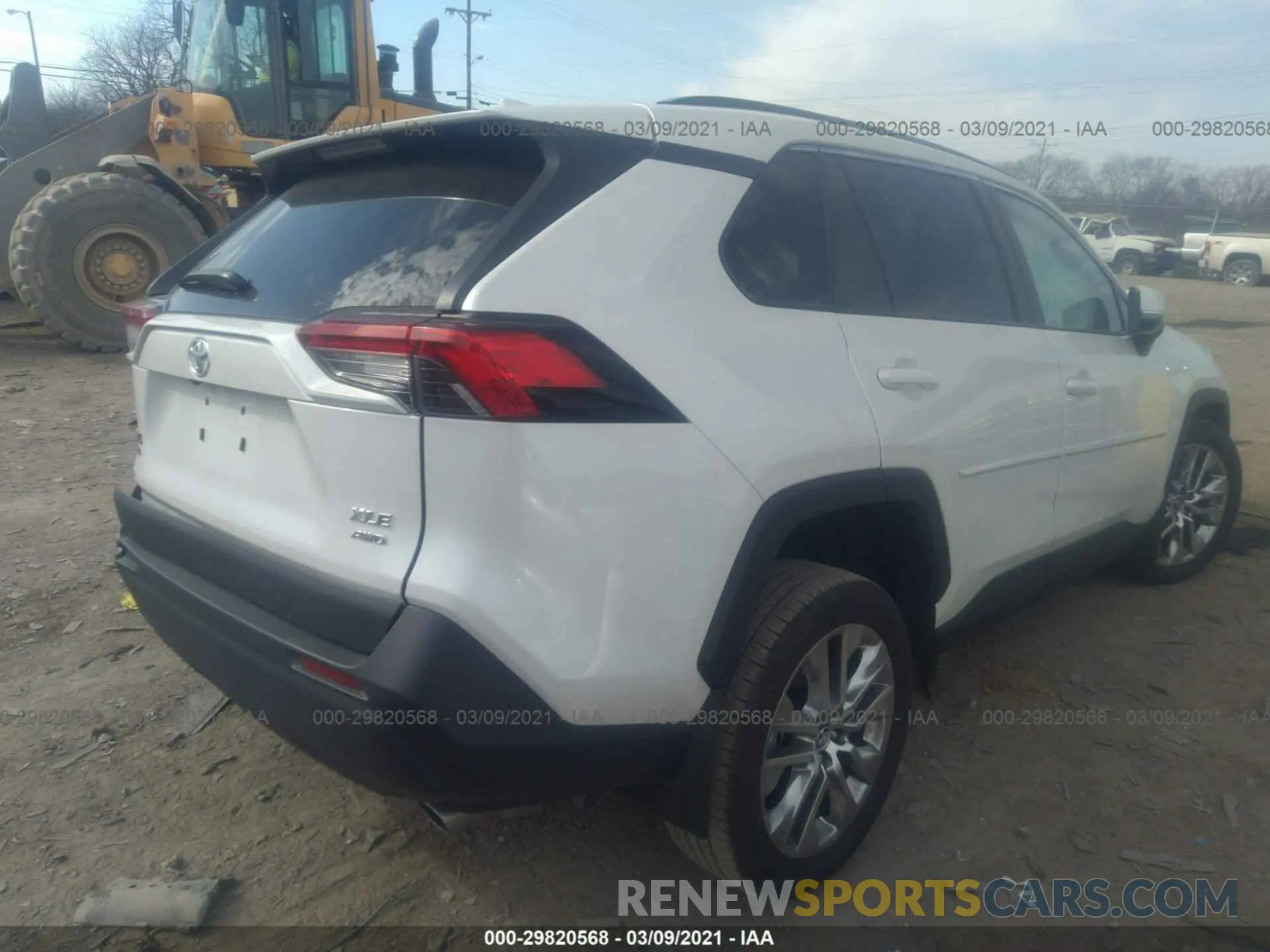 4 Photograph of a damaged car 2T3A1RFV9MW140459 TOYOTA RAV4 2021