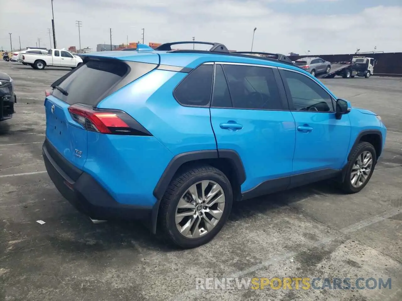 3 Фотография поврежденного автомобиля 2T3A1RFV9MW188379 TOYOTA RAV4 2021