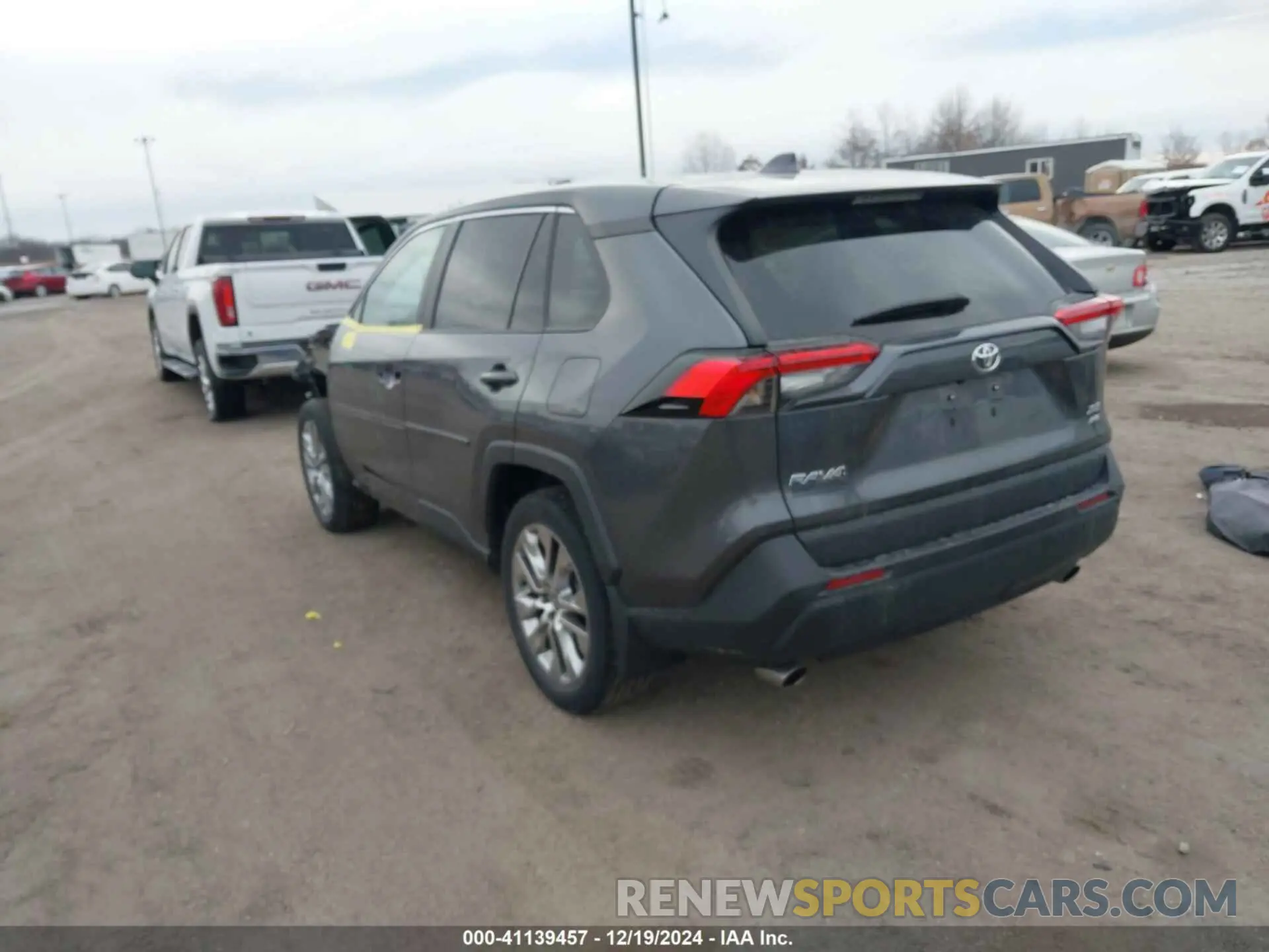 3 Photograph of a damaged car 2T3A1RFVXMC204414 TOYOTA RAV4 2021