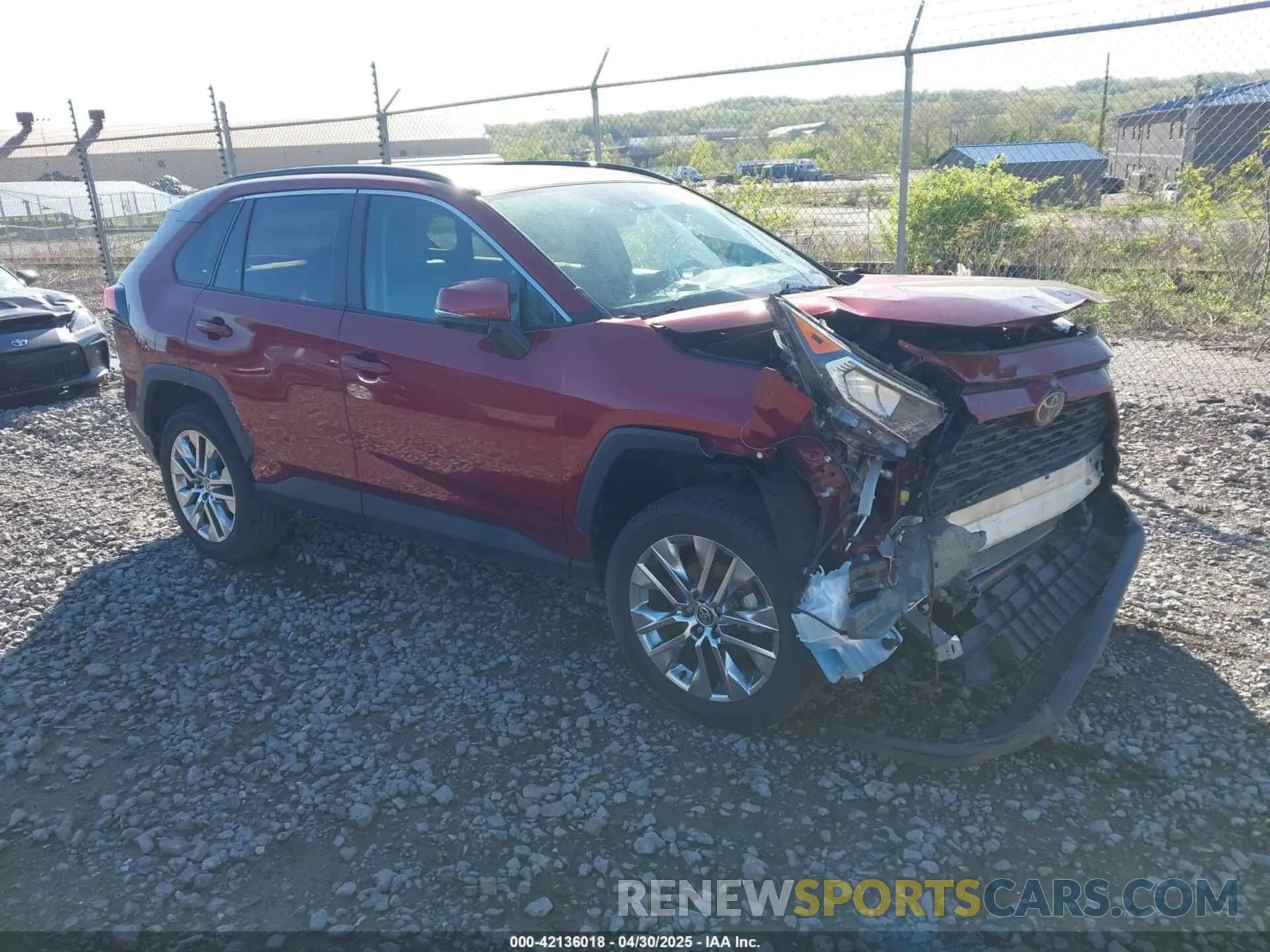 1 Photograph of a damaged car 2T3A1RFVXMW202936 TOYOTA RAV4 2021
