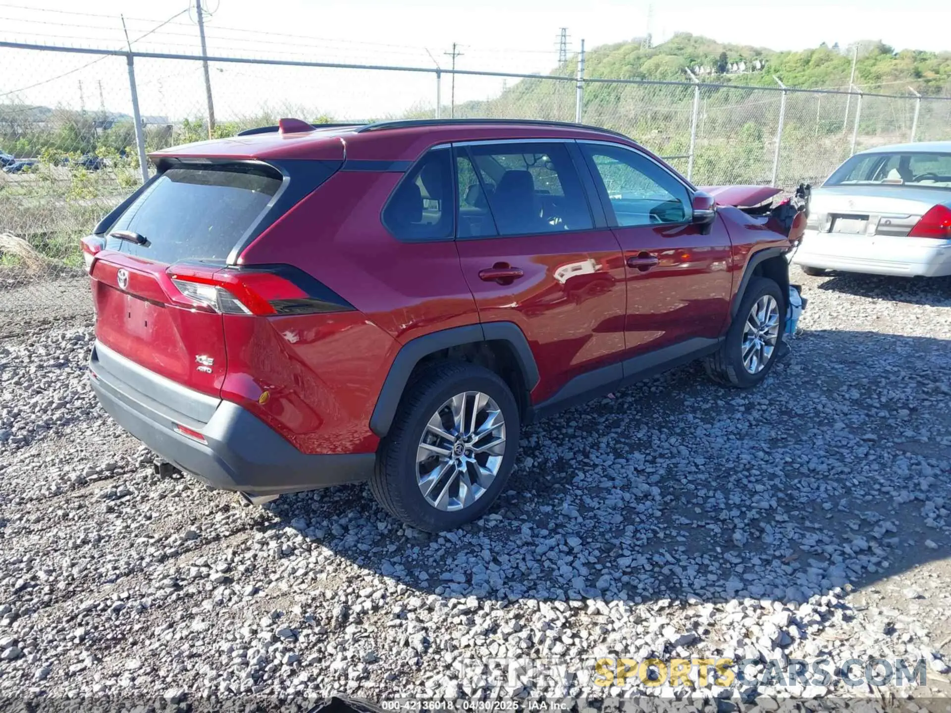 4 Photograph of a damaged car 2T3A1RFVXMW202936 TOYOTA RAV4 2021