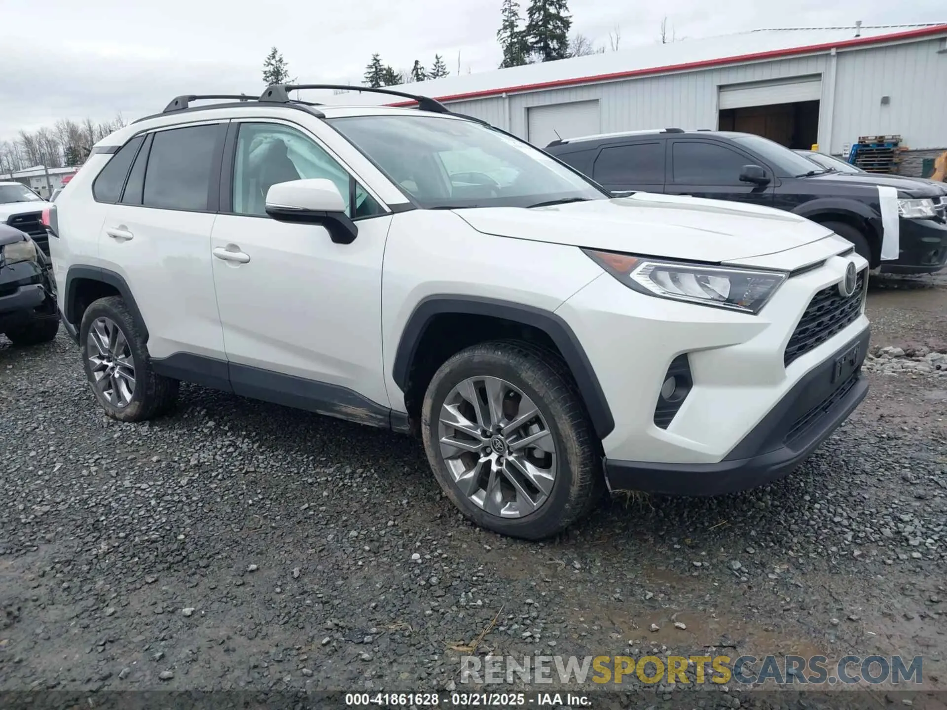 1 Photograph of a damaged car 2T3A1RFVXMW246421 TOYOTA RAV4 2021