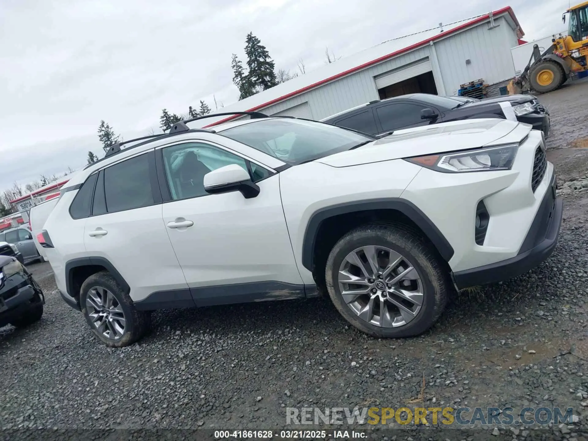 13 Photograph of a damaged car 2T3A1RFVXMW246421 TOYOTA RAV4 2021