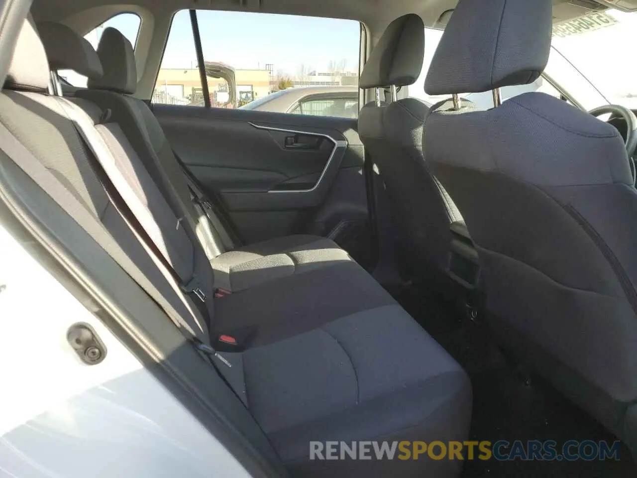 11 Фотография поврежденного автомобиля 2T3B1RFV6MC195635 TOYOTA RAV4 2021