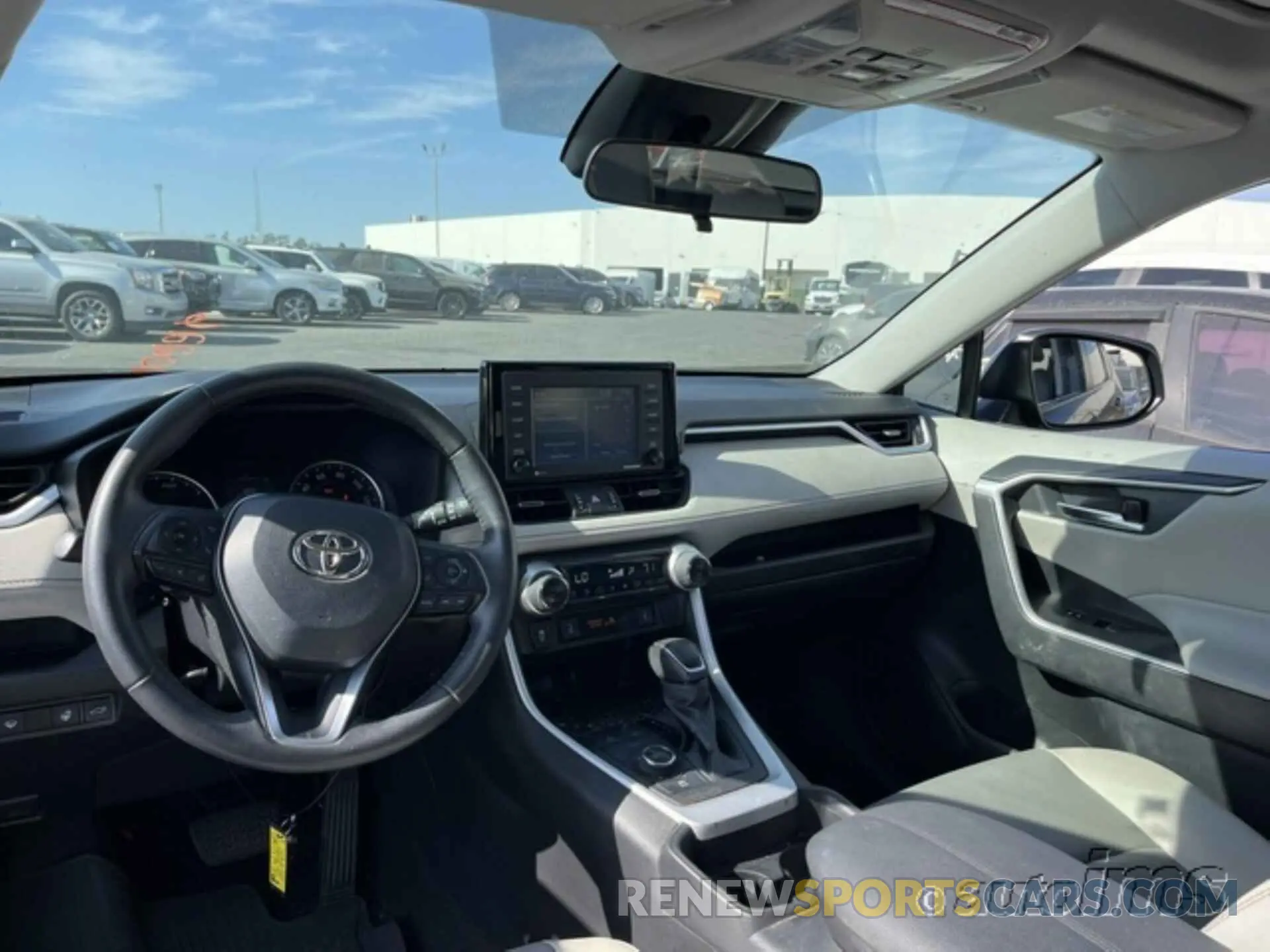 2 Фотография поврежденного автомобиля 2T3B6RFVXMW019977 TOYOTA RAV4 2021