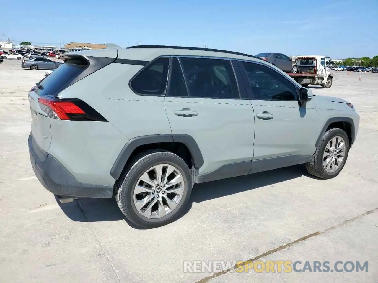 3 Photograph of a damaged car 2T3C1RFV0MC090836 TOYOTA RAV4 2021