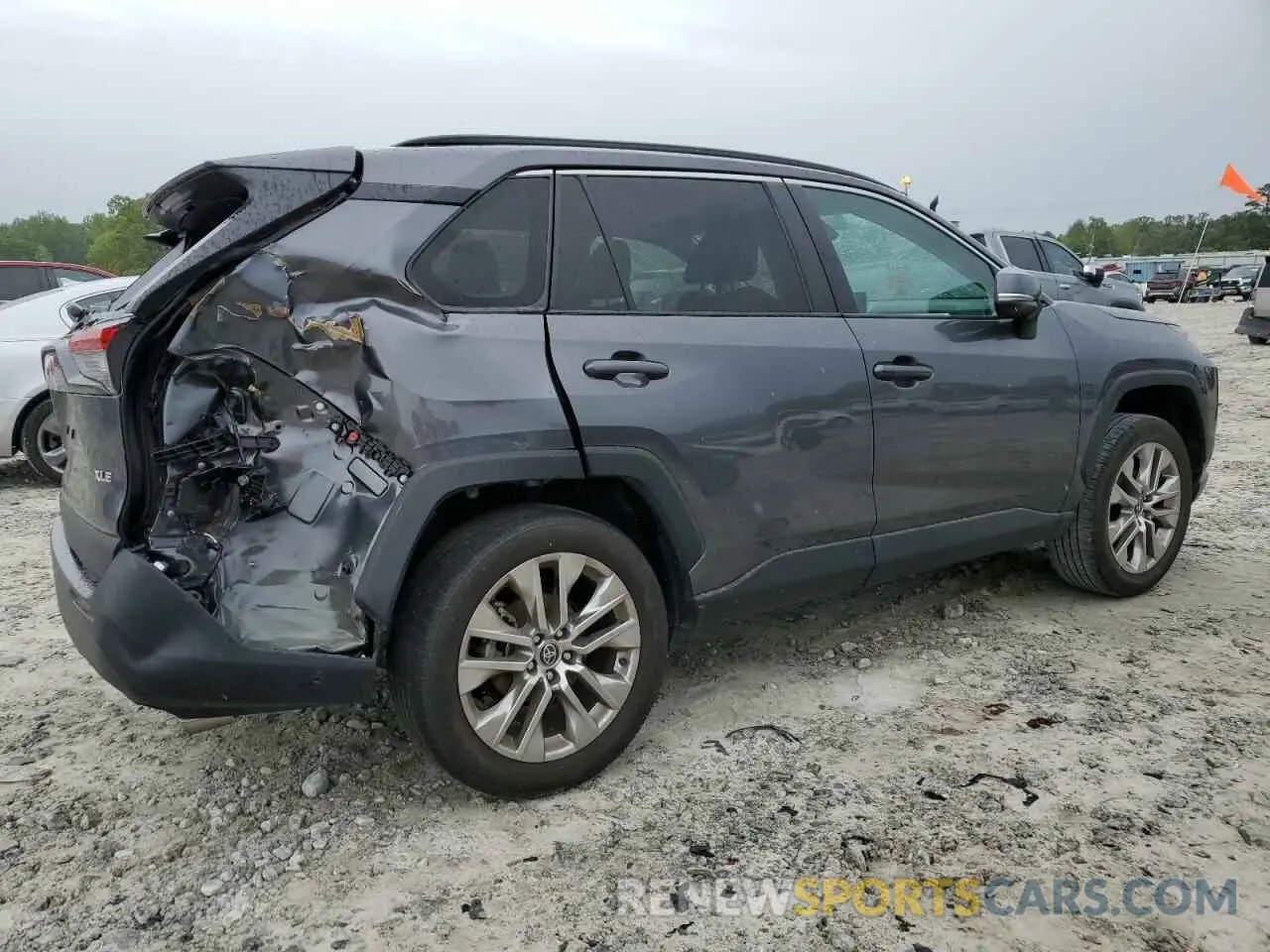3 Photograph of a damaged car 2T3C1RFV0MC148136 TOYOTA RAV4 2021