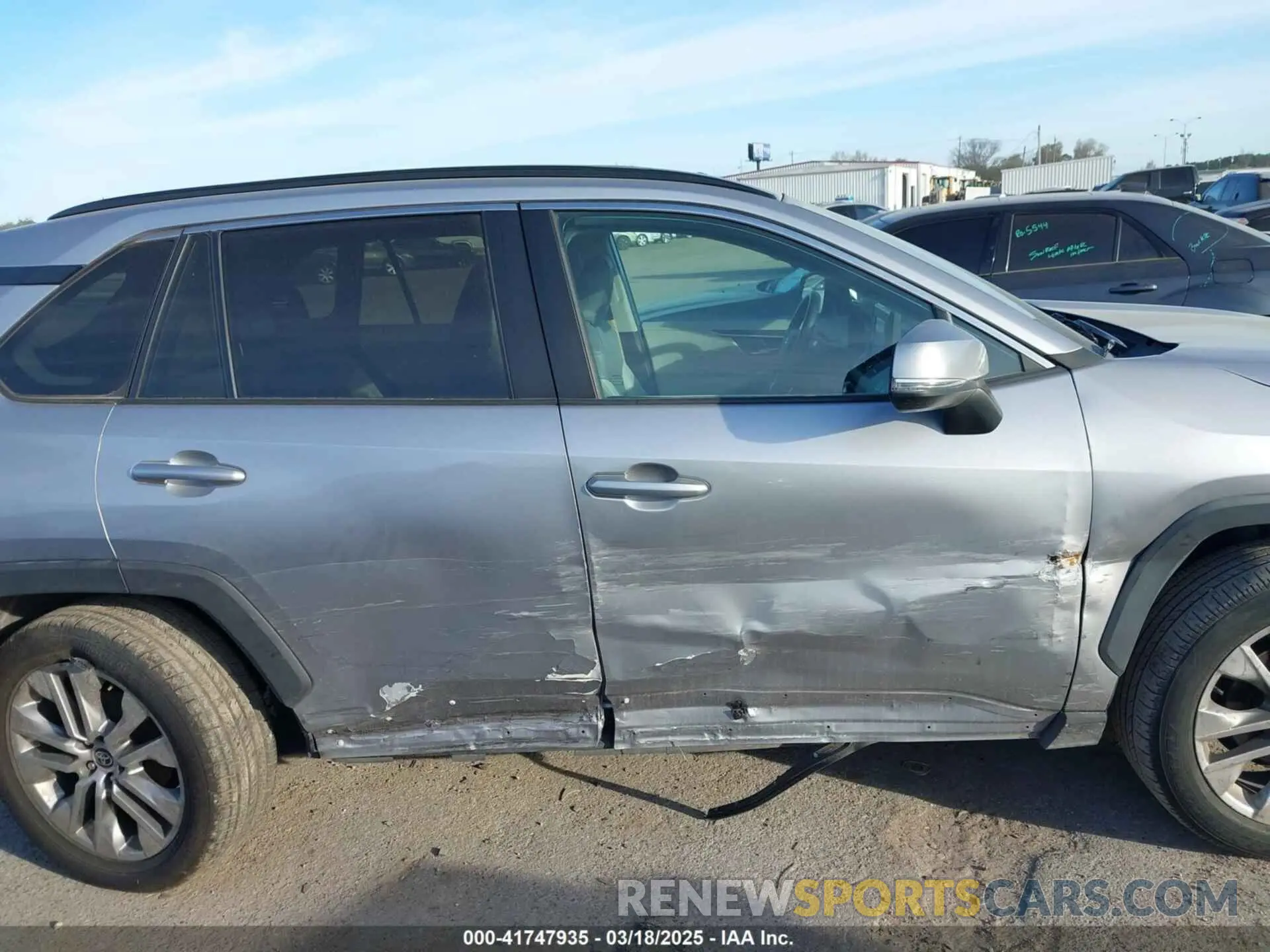 13 Фотография поврежденного автомобиля 2T3C1RFV1MC142071 TOYOTA RAV4 2021