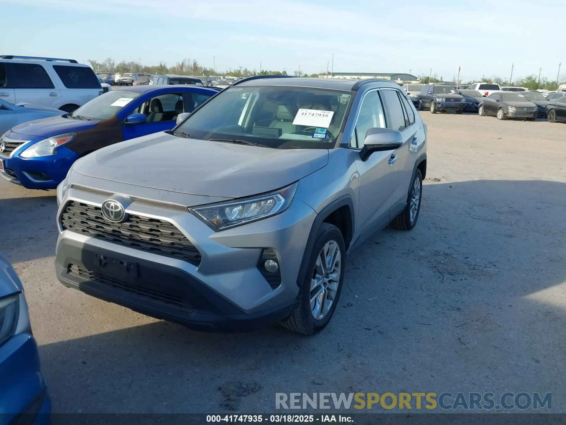 2 Фотография поврежденного автомобиля 2T3C1RFV1MC142071 TOYOTA RAV4 2021