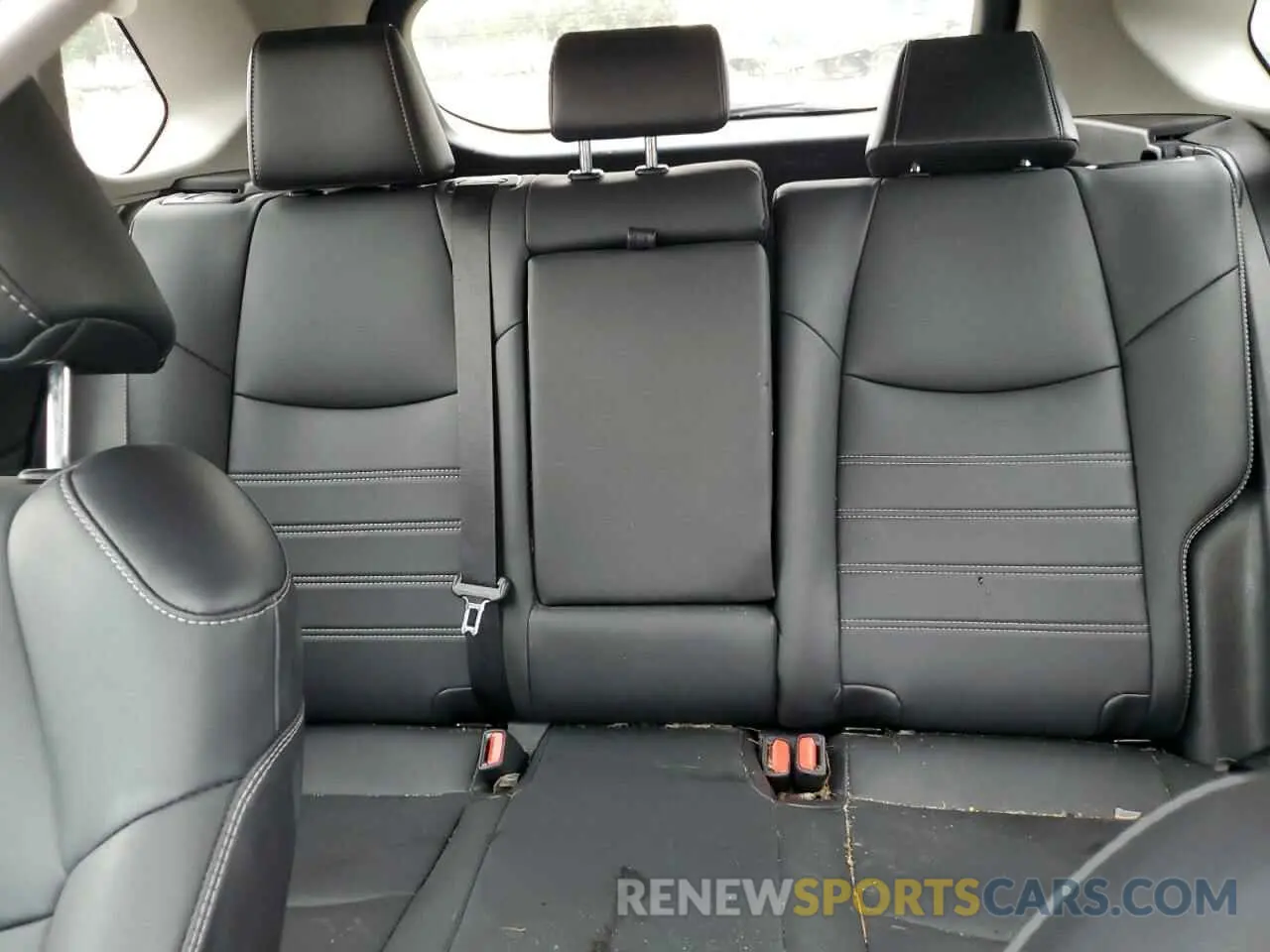 10 Фотография поврежденного автомобиля 2T3C1RFV2MW145253 TOYOTA RAV4 2021