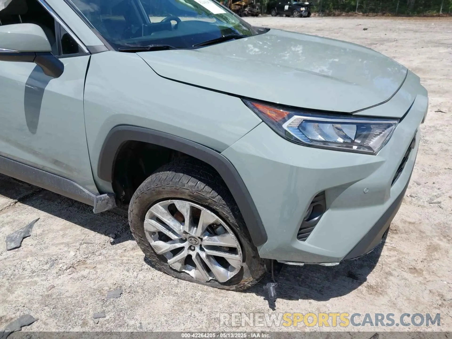 6 Photograph of a damaged car 2T3C1RFV2MW173084 TOYOTA RAV4 2021