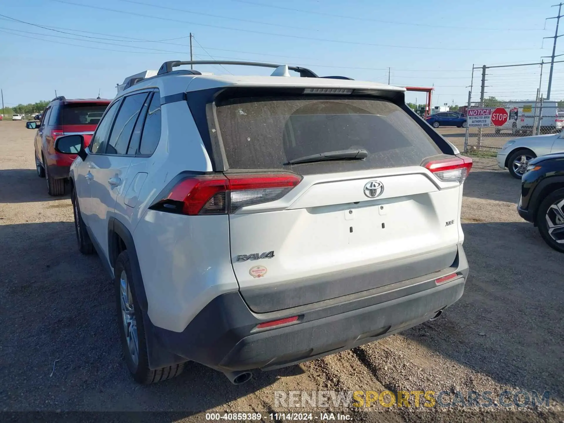 3 Photograph of a damaged car 2T3C1RFV3MW159419 TOYOTA RAV4 2021