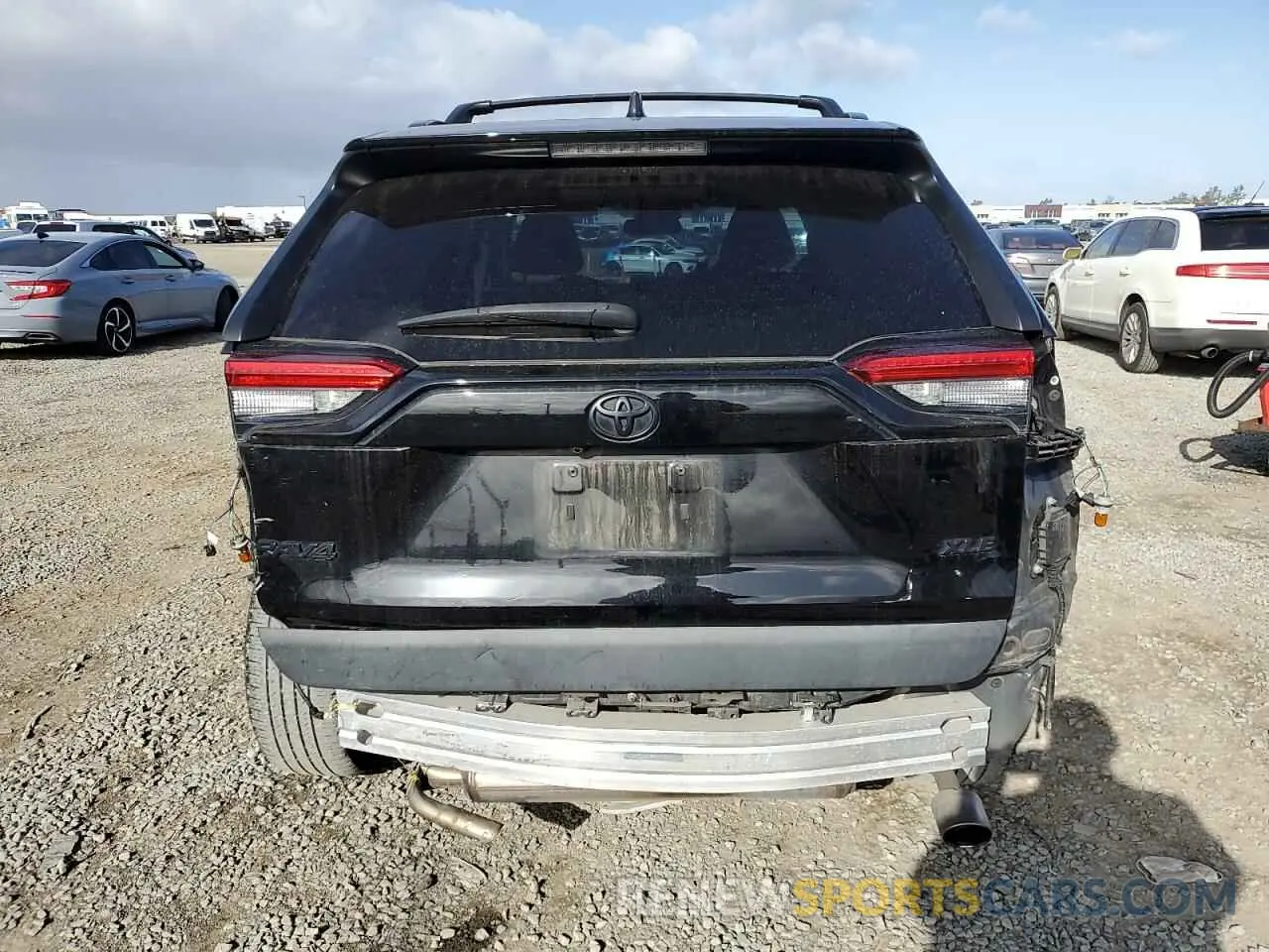 6 Фотография поврежденного автомобиля 2T3C1RFV4MC117102 TOYOTA RAV4 2021