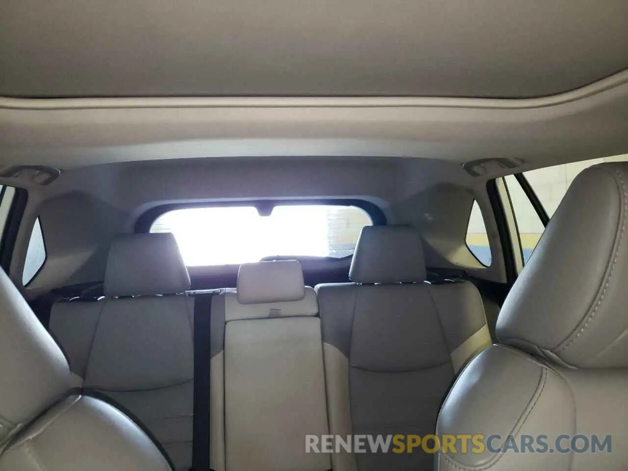 10 Фотография поврежденного автомобиля 2T3C1RFV4MW145805 TOYOTA RAV4 2021