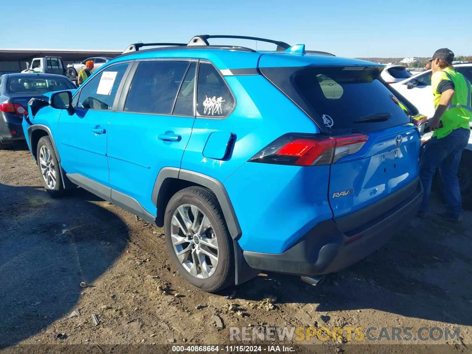 3 Фотография поврежденного автомобиля 2T3C1RFV5MW137146 TOYOTA RAV4 2021