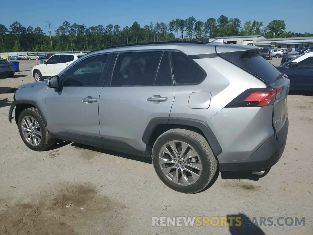 2 Фотография поврежденного автомобиля 2T3C1RFV6MC110975 TOYOTA RAV4 2021