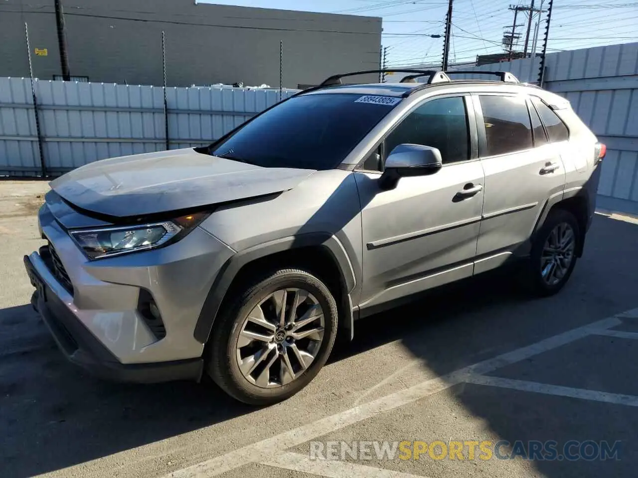 1 Фотография поврежденного автомобиля 2T3C1RFV6MC135861 TOYOTA RAV4 2021