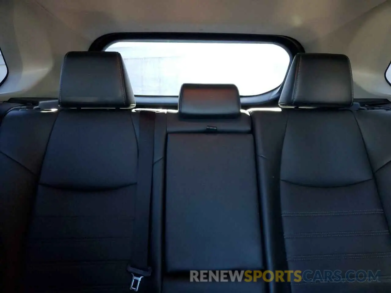 10 Фотография поврежденного автомобиля 2T3C1RFV6MC135861 TOYOTA RAV4 2021