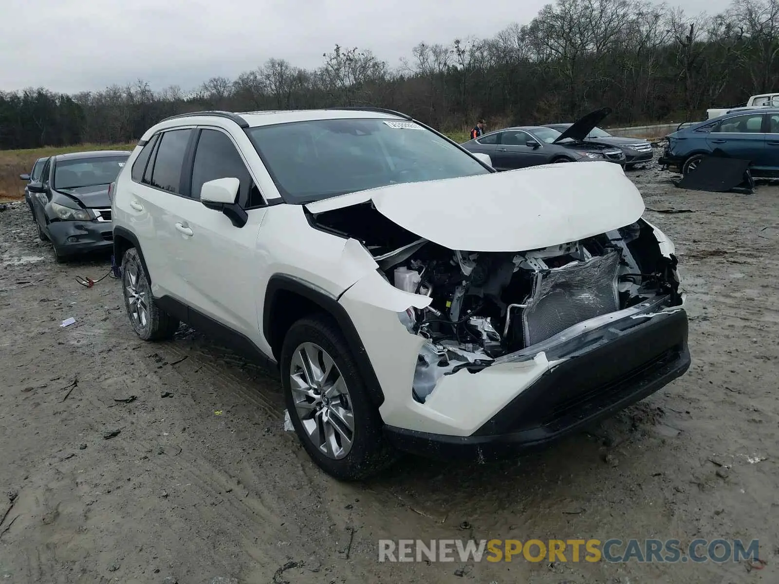 1 Photograph of a damaged car 2T3C1RFV6MW109209 TOYOTA RAV4 2021