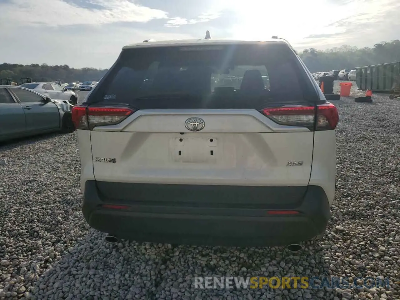 6 Фотография поврежденного автомобиля 2T3C1RFV6MW143697 TOYOTA RAV4 2021