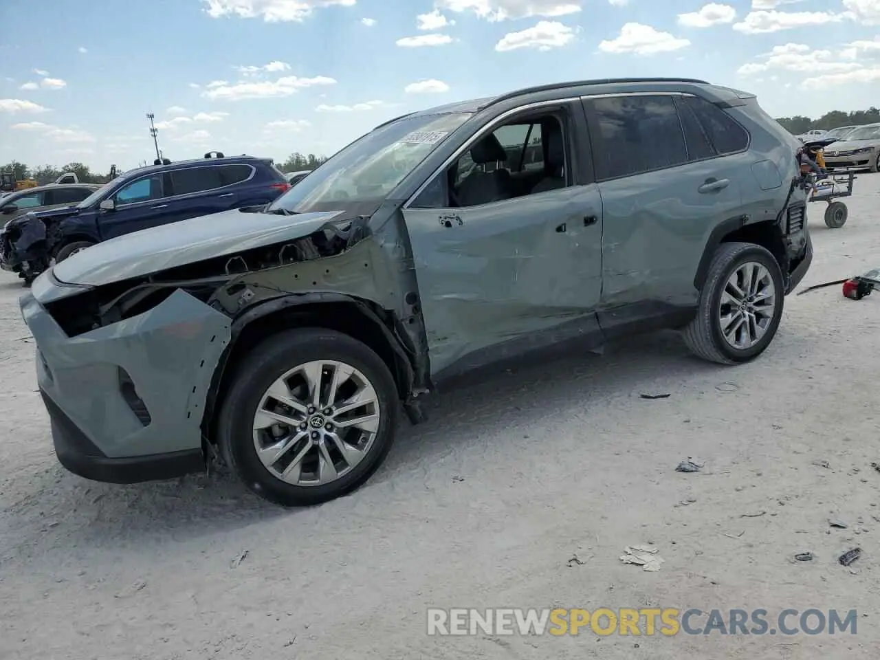 1 Photograph of a damaged car 2T3C1RFV6MW170219 TOYOTA RAV4 2021
