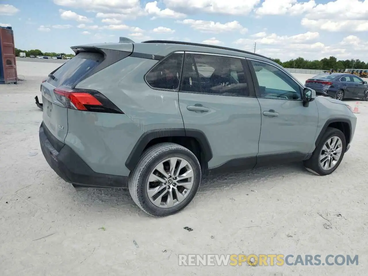 3 Photograph of a damaged car 2T3C1RFV6MW170219 TOYOTA RAV4 2021