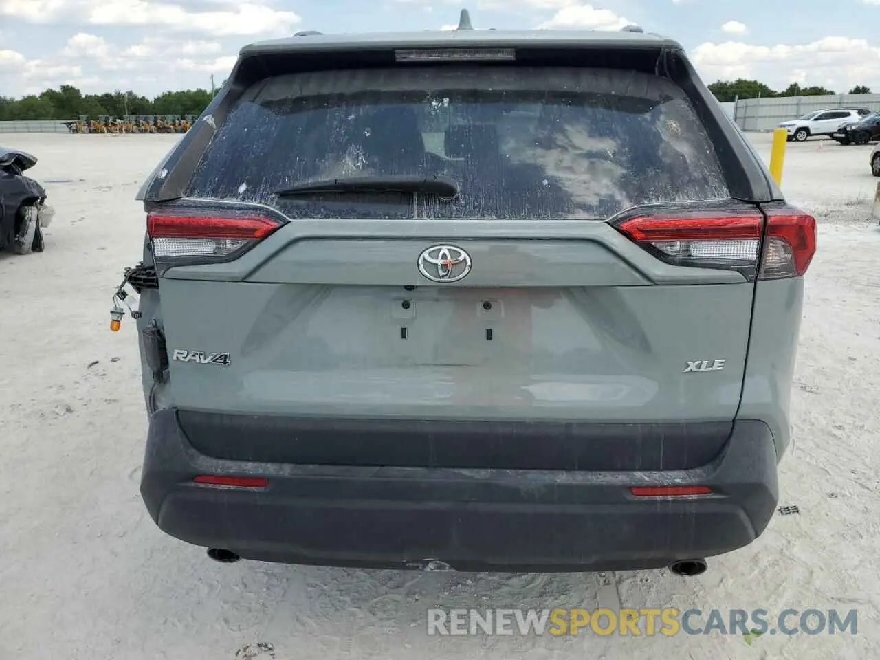 6 Photograph of a damaged car 2T3C1RFV6MW170219 TOYOTA RAV4 2021