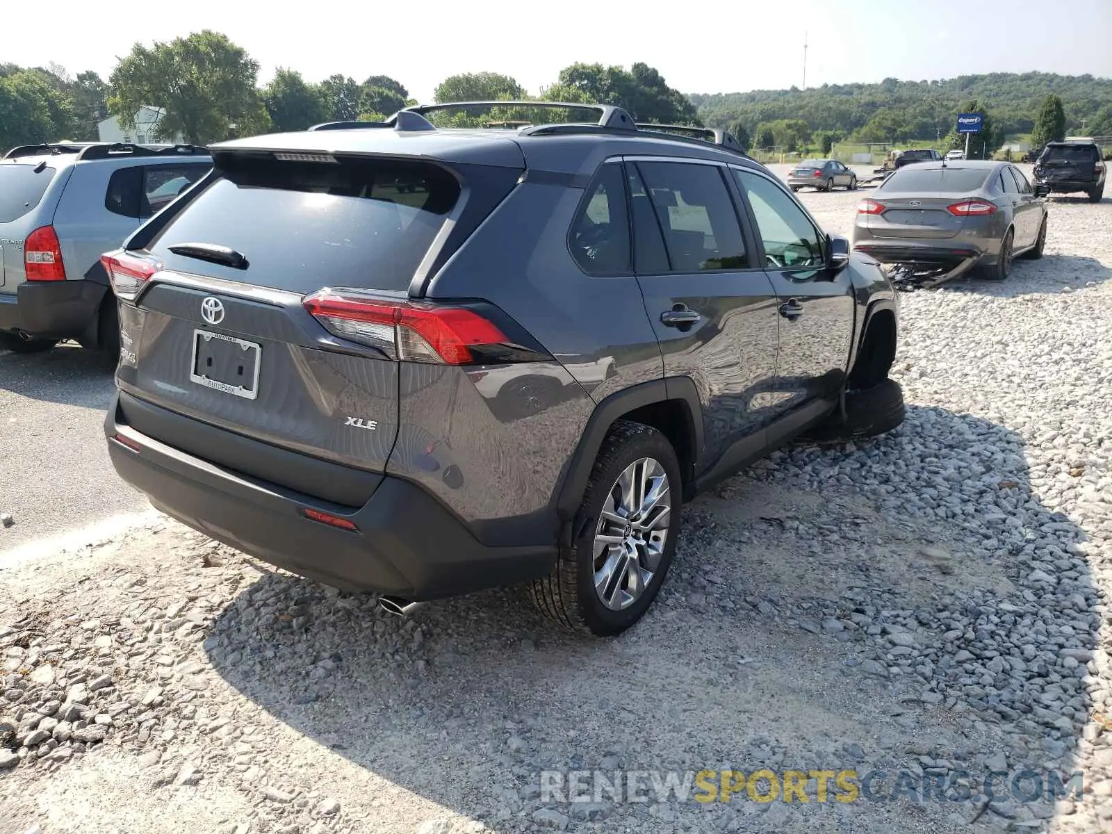 4 Photograph of a damaged car 2T3C1RFV7MC130460 TOYOTA RAV4 2021