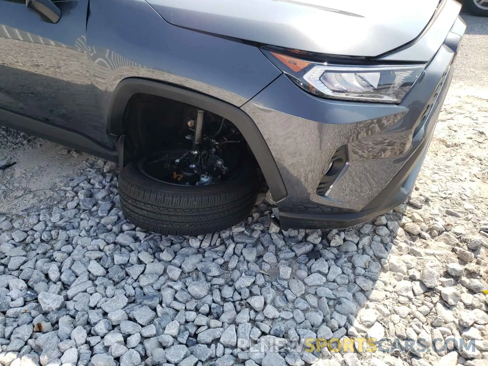 9 Photograph of a damaged car 2T3C1RFV7MC130460 TOYOTA RAV4 2021