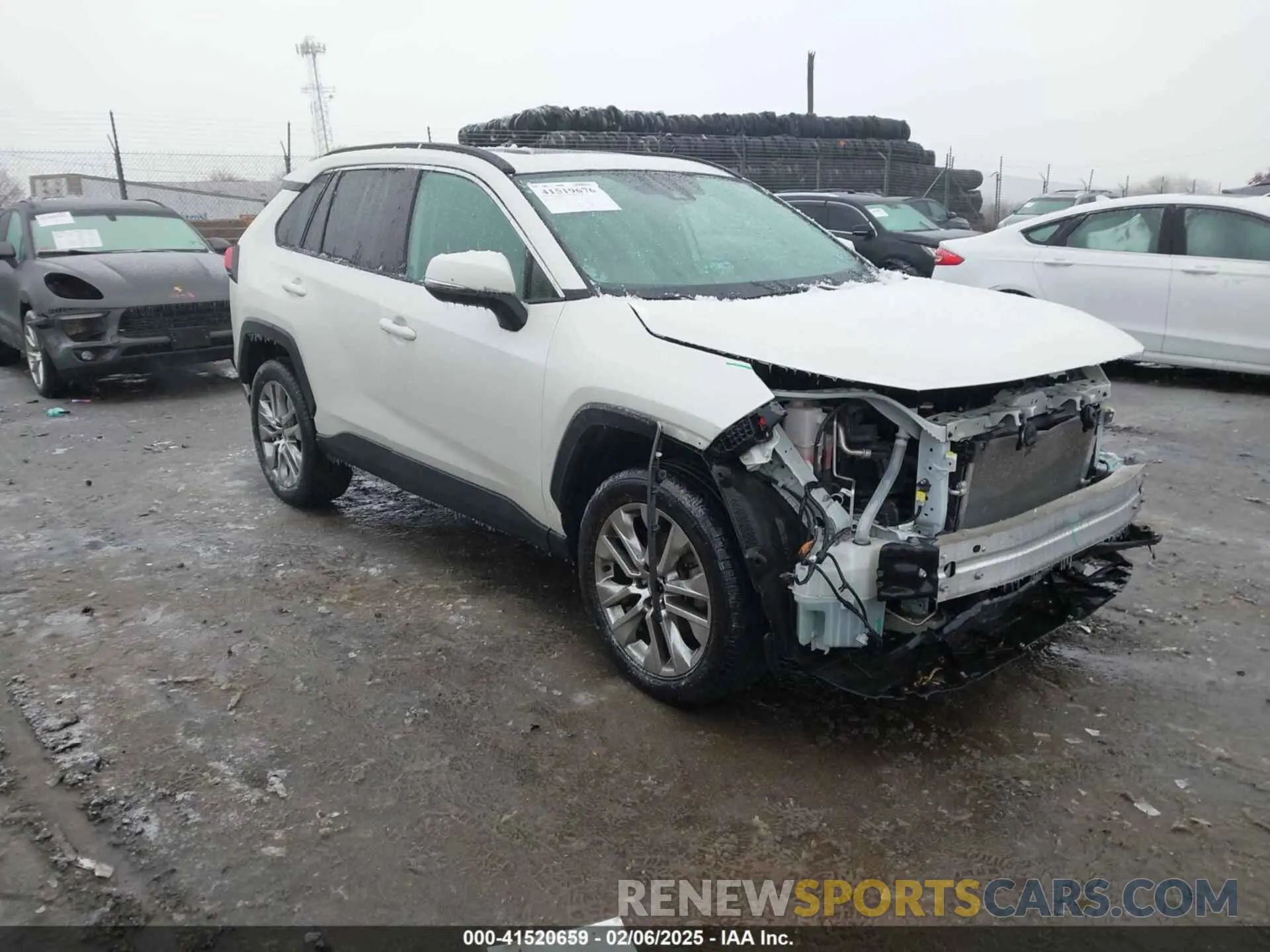 1 Photograph of a damaged car 2T3C1RFV7MW137391 TOYOTA RAV4 2021