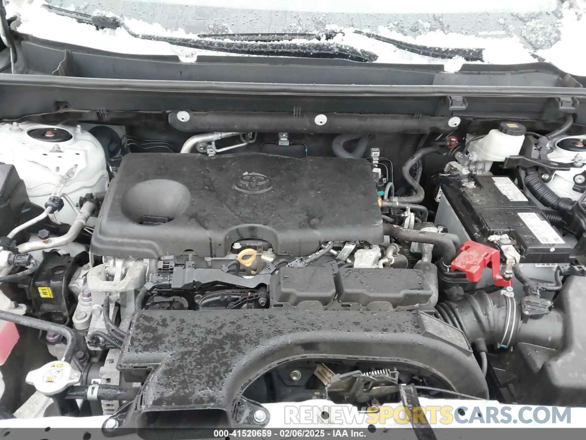 10 Photograph of a damaged car 2T3C1RFV7MW137391 TOYOTA RAV4 2021