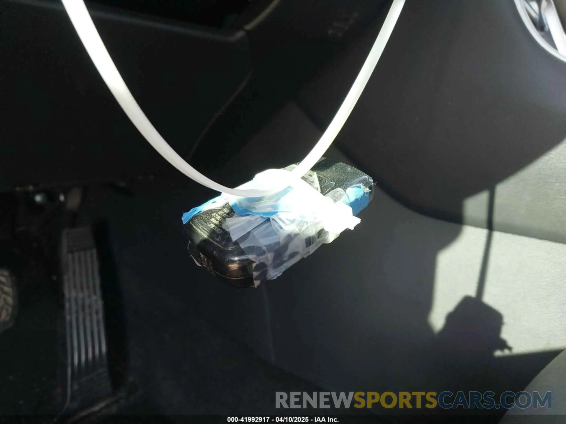 11 Photograph of a damaged car 2T3C1RFV8MC135182 TOYOTA RAV4 2021