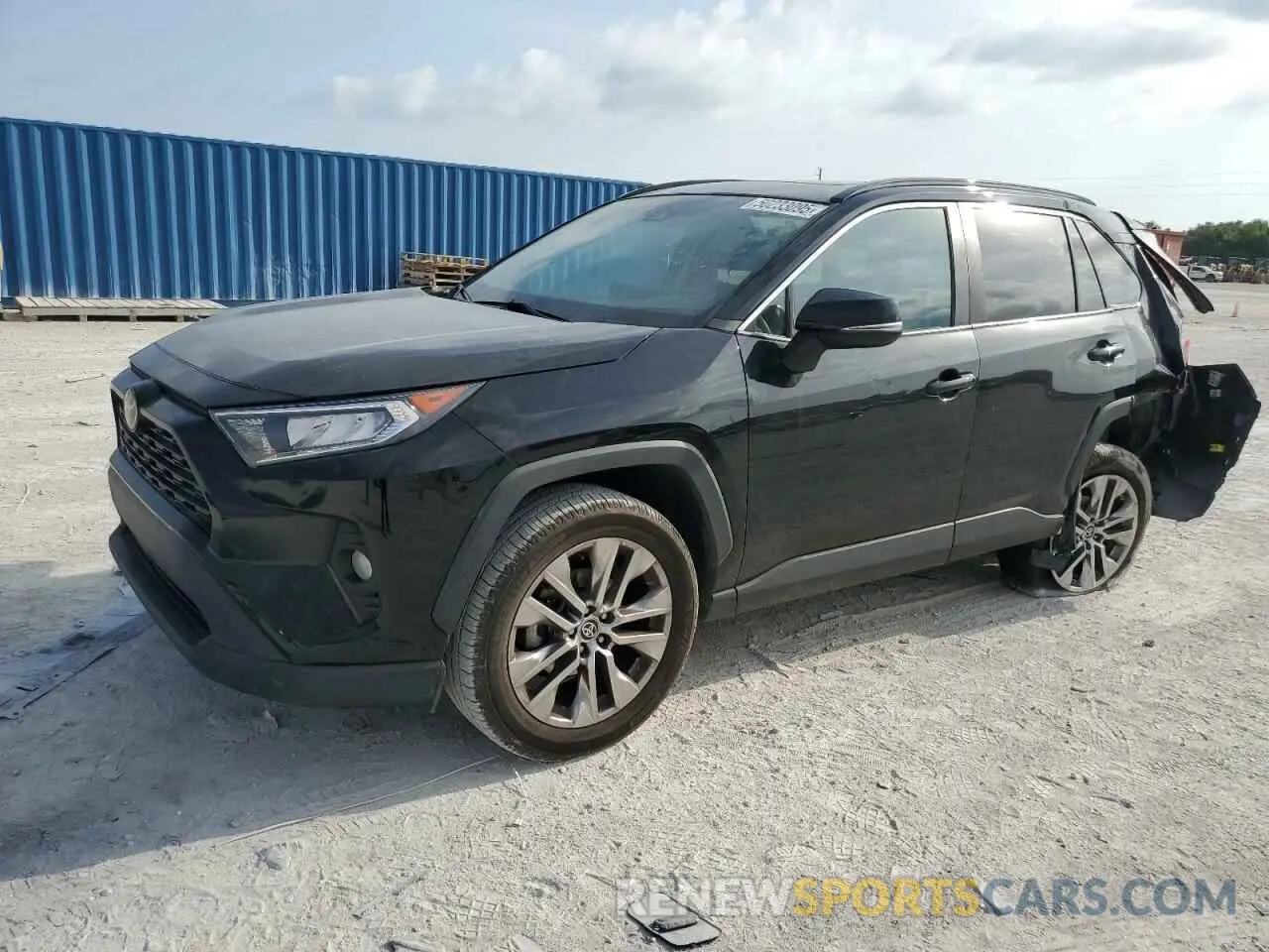 1 Photograph of a damaged car 2T3C1RFV8MC139622 TOYOTA RAV4 2021