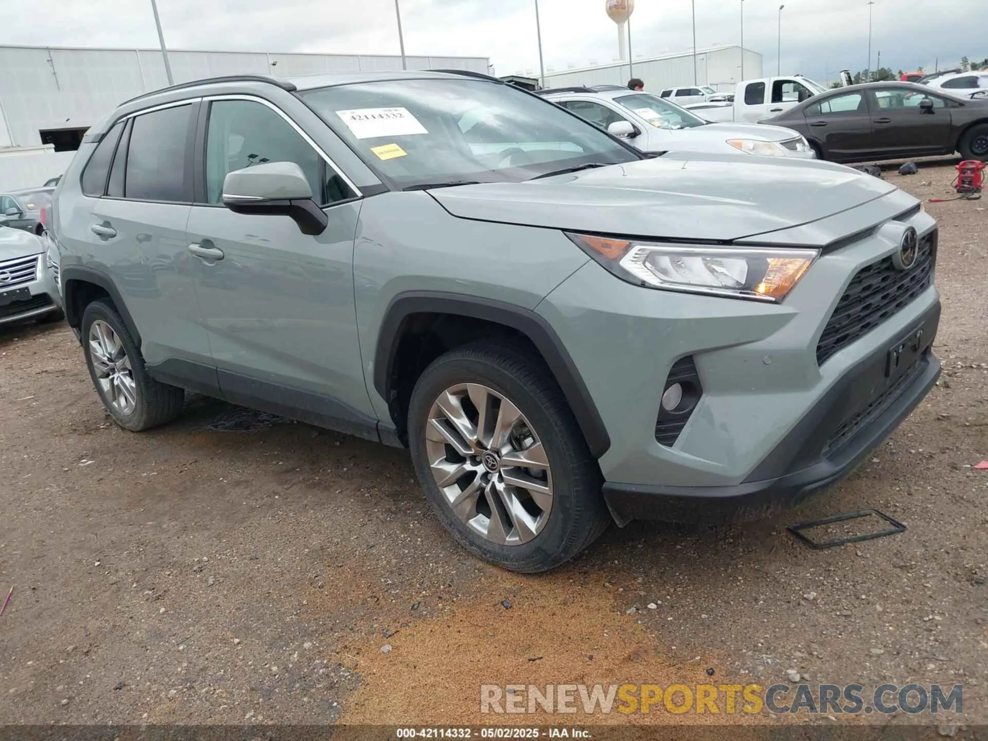 1 Фотография поврежденного автомобиля 2T3C1RFV8MW131096 TOYOTA RAV4 2021