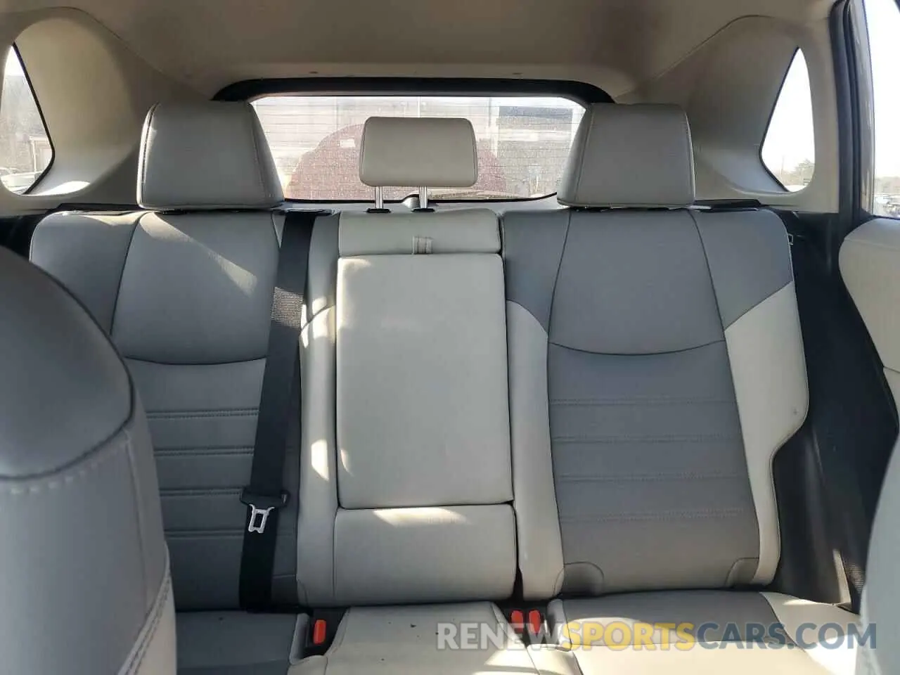 10 Фотография поврежденного автомобиля 2T3C1RFV8MW148173 TOYOTA RAV4 2021